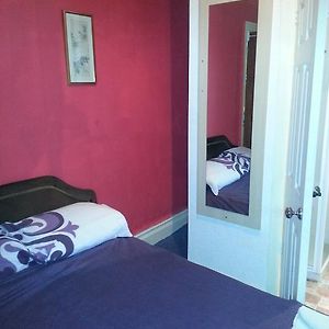 Ensuite 5 Room